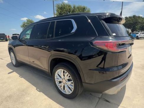 Certified 2026 GMC Acadia Elevation w/ Elevation Premium Package FWD image 6