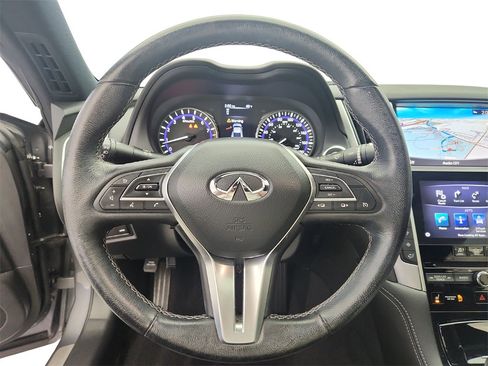 Used 2019 INFINITI Q60 3.0t Luxe w/ Essential Package image 14