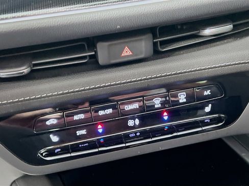 Certified 2023 Buick Envision Essence w/ Sport Touring Package AWD/4WD image 14