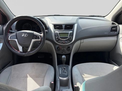 Used 2013 Hyundai Accent GS FWD image 14