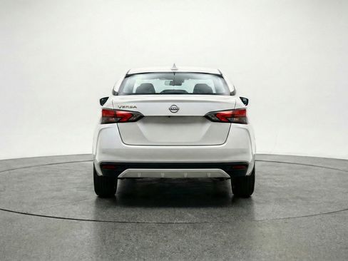 Used 2025 Nissan Versa SV image 7