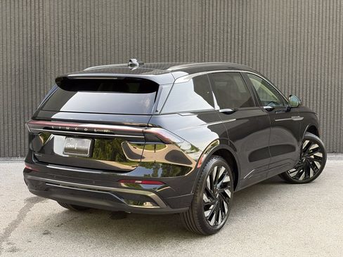 New 2026 Lincoln Nautilus Black Label w/ Jet Appearance Package AWD/4WD image 7