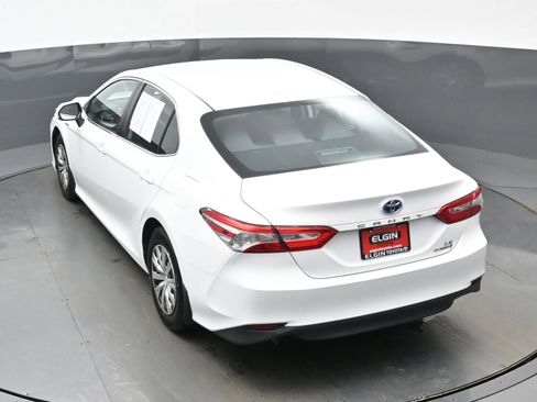Used 2019 Toyota Camry LE image 37