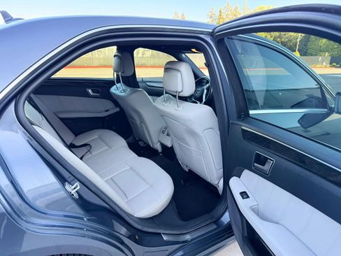 Used 2012 Mercedes-Benz E 350 4MATIC Sedan image 12