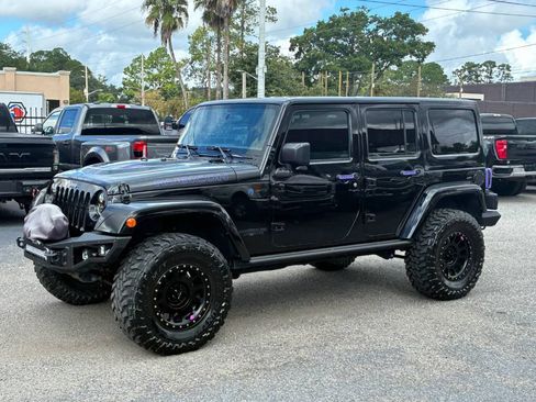 Used 2016 Jeep Wrangler Unlimited Rubicon AWD/4WD image 2