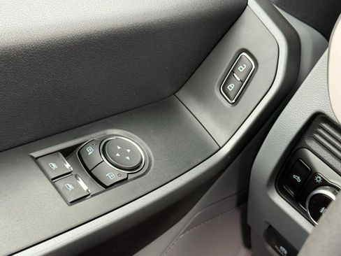 New 2026 Ford F350 4x4 Regular Cab DRW Super Duty image 30