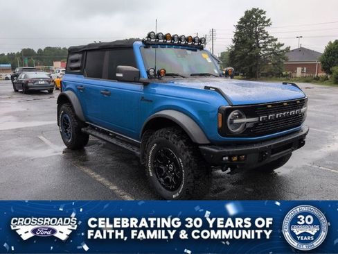 Certified 2022 Ford Bronco Wildtrak AWD/4WD image 1