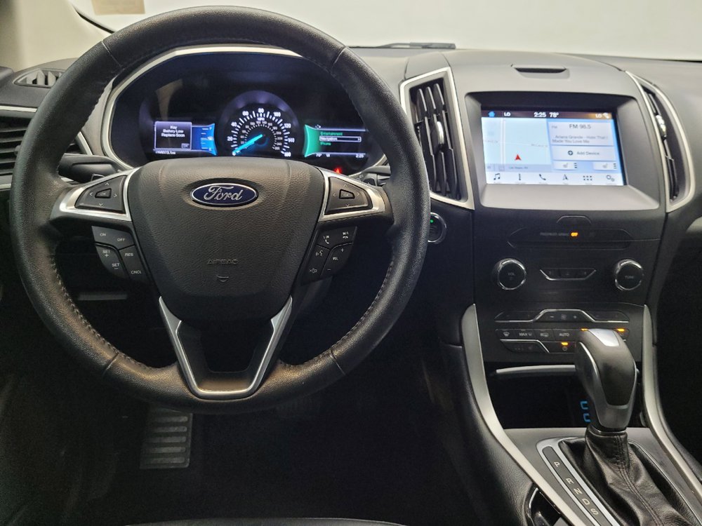 Used 2016 Ford Edge SEL w/ Equipment Group 201A FWD image 22