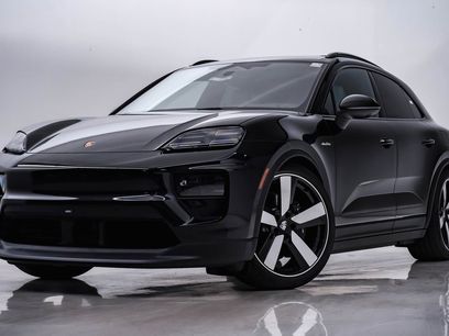 New 2025 Porsche Macan 4S Electric