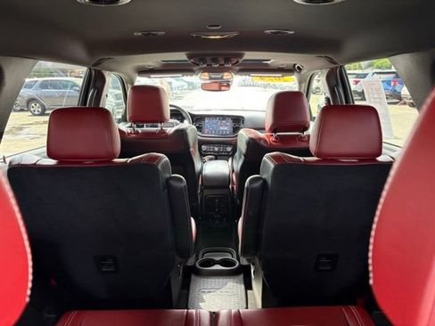 Used 2024 Dodge Durango SRT AWD/4WD image 37