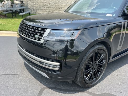 Used 2024 Land Rover Range Rover Long Wheelbase SE AWD/4WD image 11