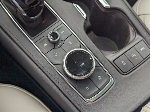 Used 2023 Cadillac XT4 Luxury image 26