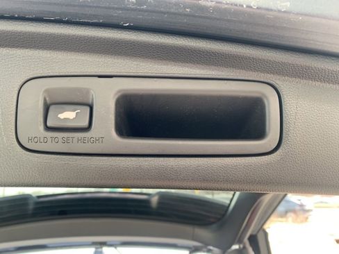 Used 2024 Honda CR-V EX-L image 40