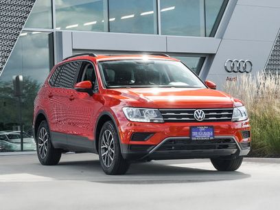 Used 2019 Volkswagen Tiguan SE w/ Panoramic Sunroof Package