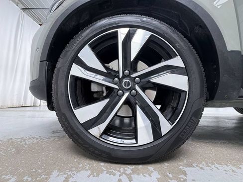 Used 2024 Volvo XC40 B5 Ultimate w/ Protection Package Premier AWD/4WD image 14