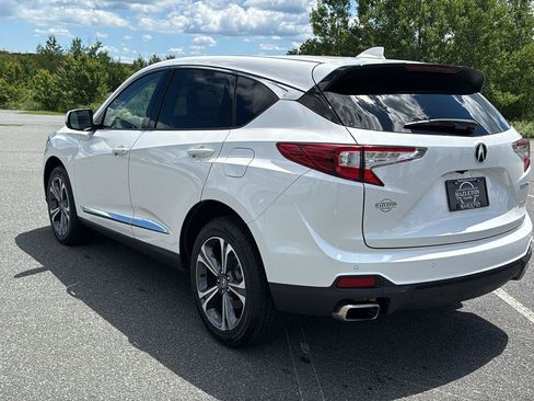 Used 2023 Acura RDX AWD w/ Advance Package image 9