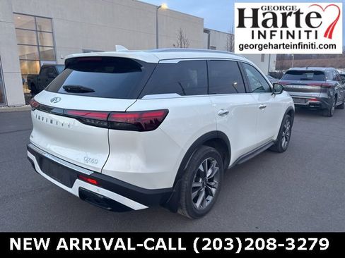 Certified 2023 INFINITI QX60 Luxe w/ Cargo Package image 3