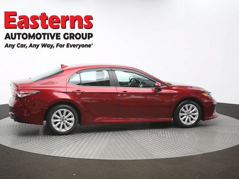Used 2019 Toyota Camry LE FWD image 41