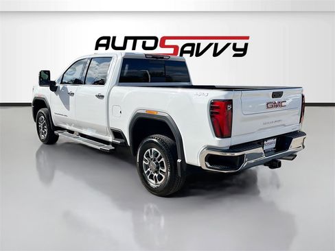 Used 2024 GMC Sierra 2500 SLT w/ SLT Premium Package image 5