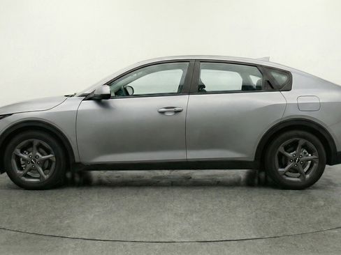 Used 2025 Kia K4 LXS image 5