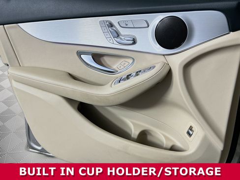 Used 2022 Mercedes-Benz GLC 300 image 17