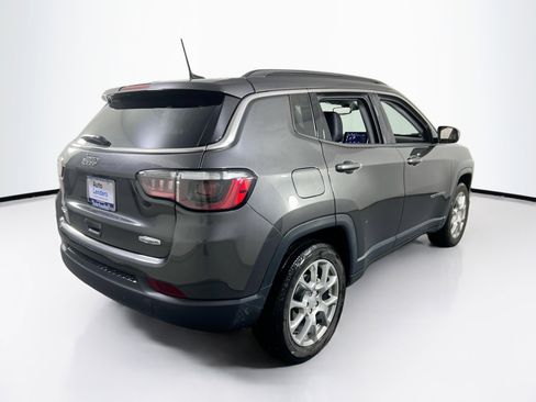 Used 2022 Jeep Compass Latitude w/ Sun and Sound Group image 5