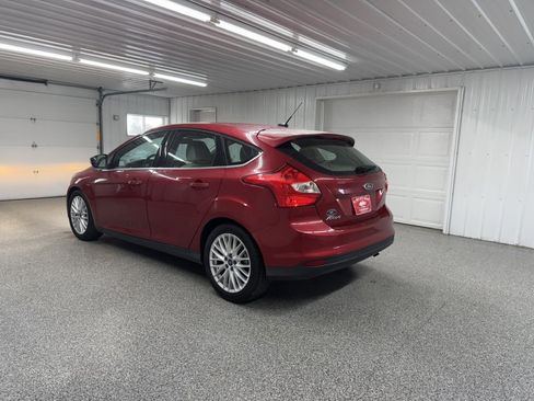 Used 2012 Ford Focus SEL image 4