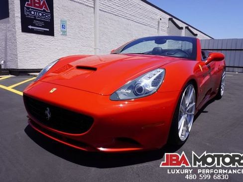 Used 2014 Ferrari California RWD image 65