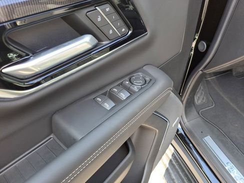 New 2026 GMC Yukon XL Elevation image 16