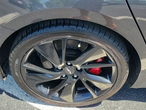 Used 2022 Genesis G70 3.3T RWD image 10