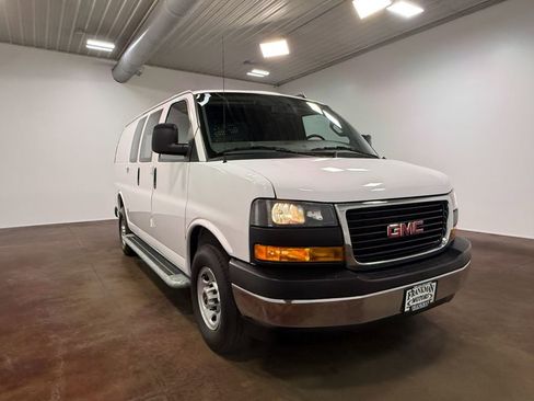 Used 2024 GMC Savana 2500 w/ Driver Convenience Package image 34