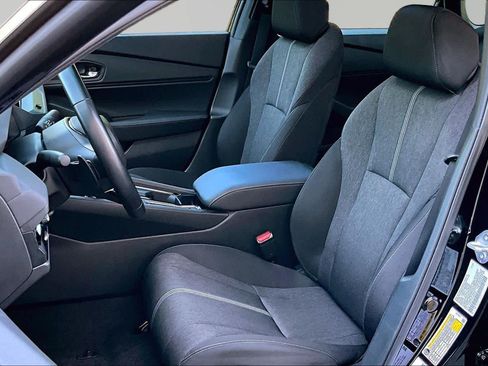 Used 2024 Honda Accord Sport image 8