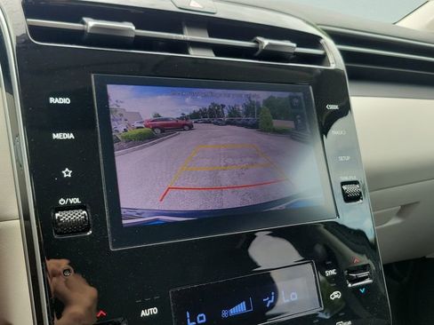 Certified 2024 Hyundai Tucson SEL FWD image 17