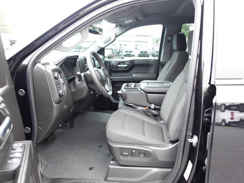 Used 2024 Chevrolet Silverado 1500 Custom AWD/4WD image 17