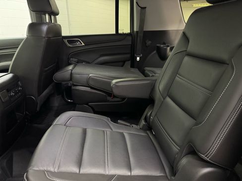 Used 2018 GMC Yukon XL Denali image 29