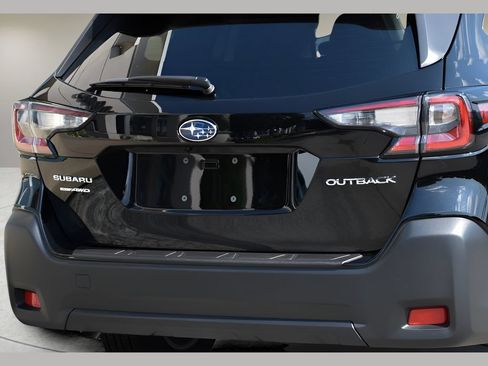 Used 2025 Subaru Outback Premium w/ Popular Package #1 AWD/4WD image 34