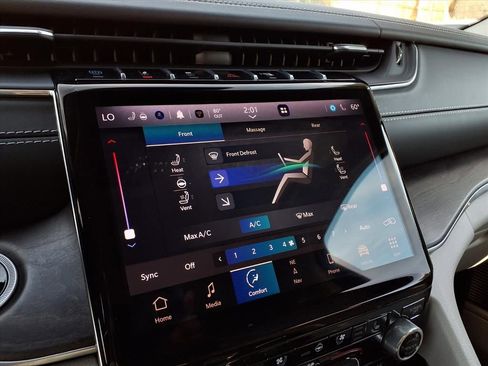 Used 2022 Jeep Grand Cherokee Overland w/ Advanced Protech Group III image 6