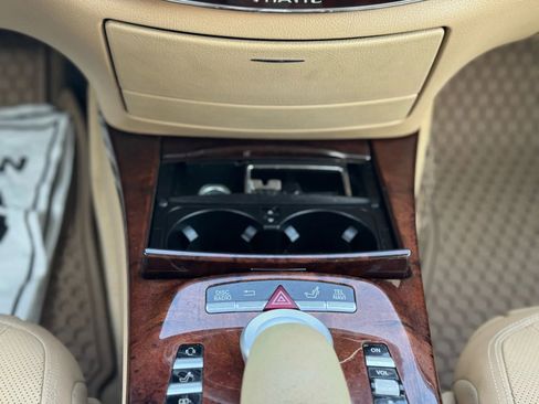 Used 2012 Mercedes-Benz S 550 S 550 4MATIC Sedan 4D image 27