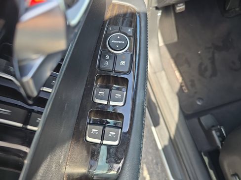 Used 2019 Kia Sorento FWD w/ LX Convenience Package image 14