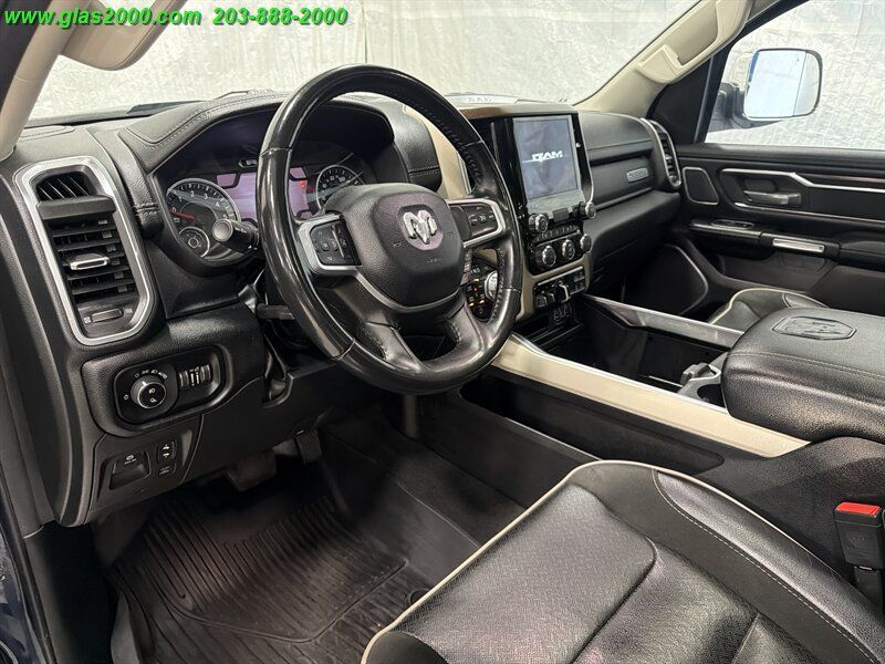 Used 2022 RAM 1500 Laramie AWD/4WD image 3