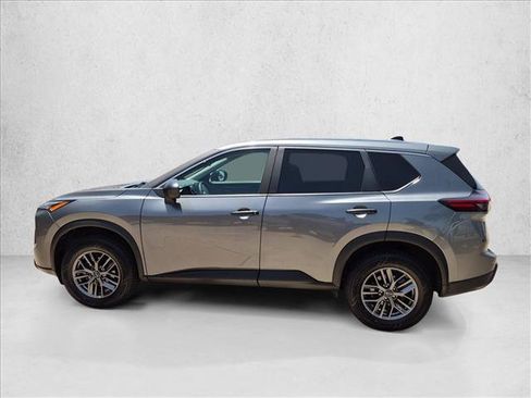 Used 2024 Nissan Rogue S AWD/4WD image 8