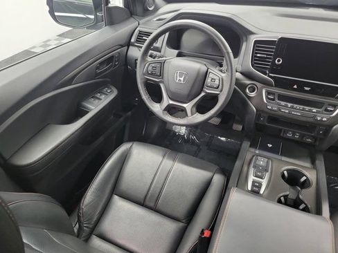 Used 2025 Honda Ridgeline TrailSport image 15