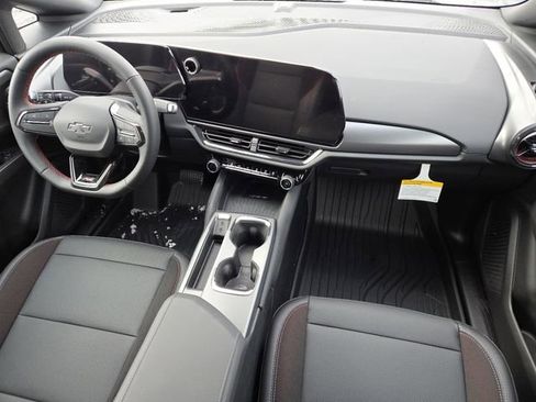 New 2026 Chevrolet Equinox EV RS FWD image 30