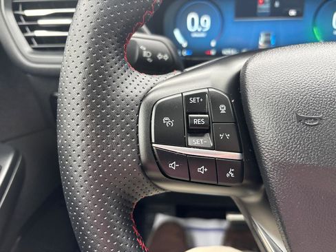 Used 2023 Ford Escape ST-Line Elite w/ Premium Technology Package image 19