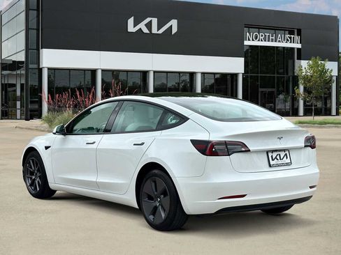 Used 2023 Tesla Model 3 Standard Range RWD image 5