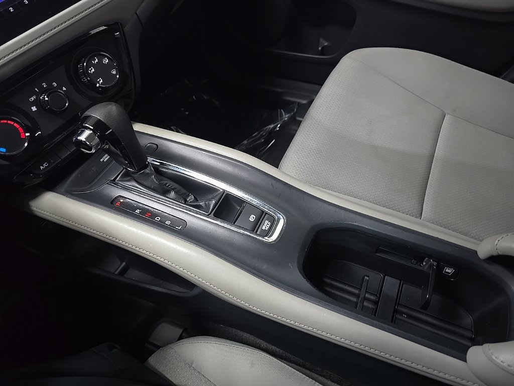 Used 2022 Honda HR-V LX image 26