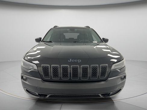 Used 2020 Jeep Cherokee Latitude AWD/4WD image 3