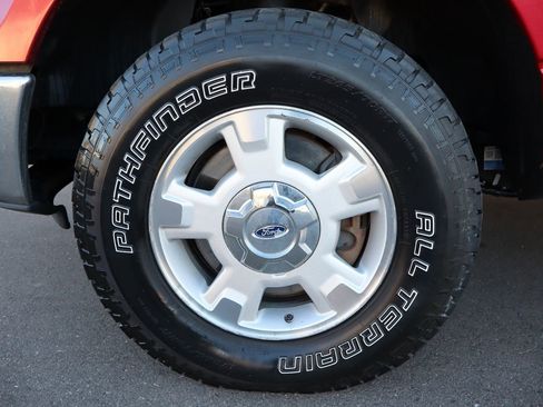 Used 2010 Ford F150 XLT image 39