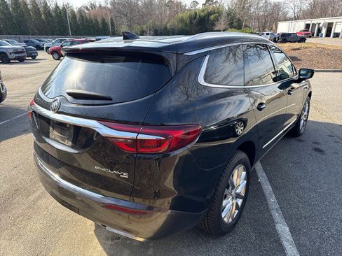 Used 2018 Buick Enclave Premium w/ Experience Buick Package image 7