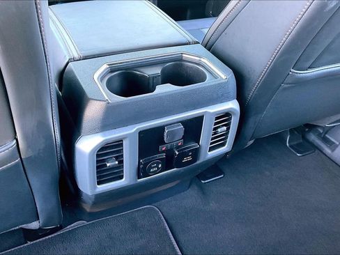 Used 2022 Ford F250 Platinum w/ FX4 Off-Road Package image 11